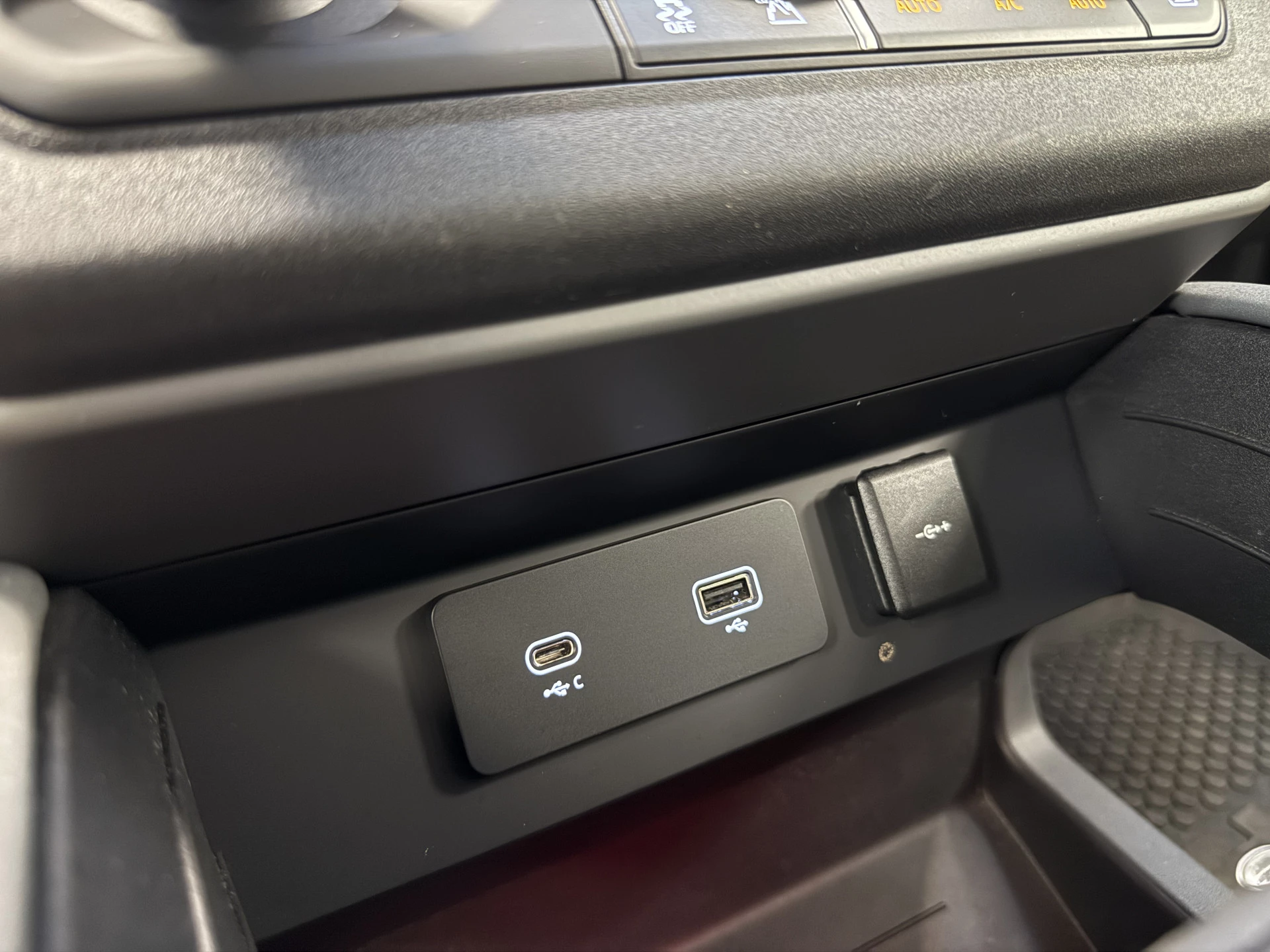 Hoofdafbeelding Land Rover Defender