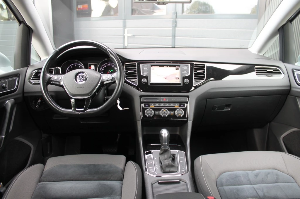 Hoofdafbeelding Volkswagen Golf Sportsvan