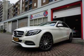 Mercedes-Benz C-Klasse 180 Ambition Aut7 Nederlandse Auto | Diamond White Pareleffect | Intelligent LED System | Navigatie | Dynamic Select Automatisch inparkeren