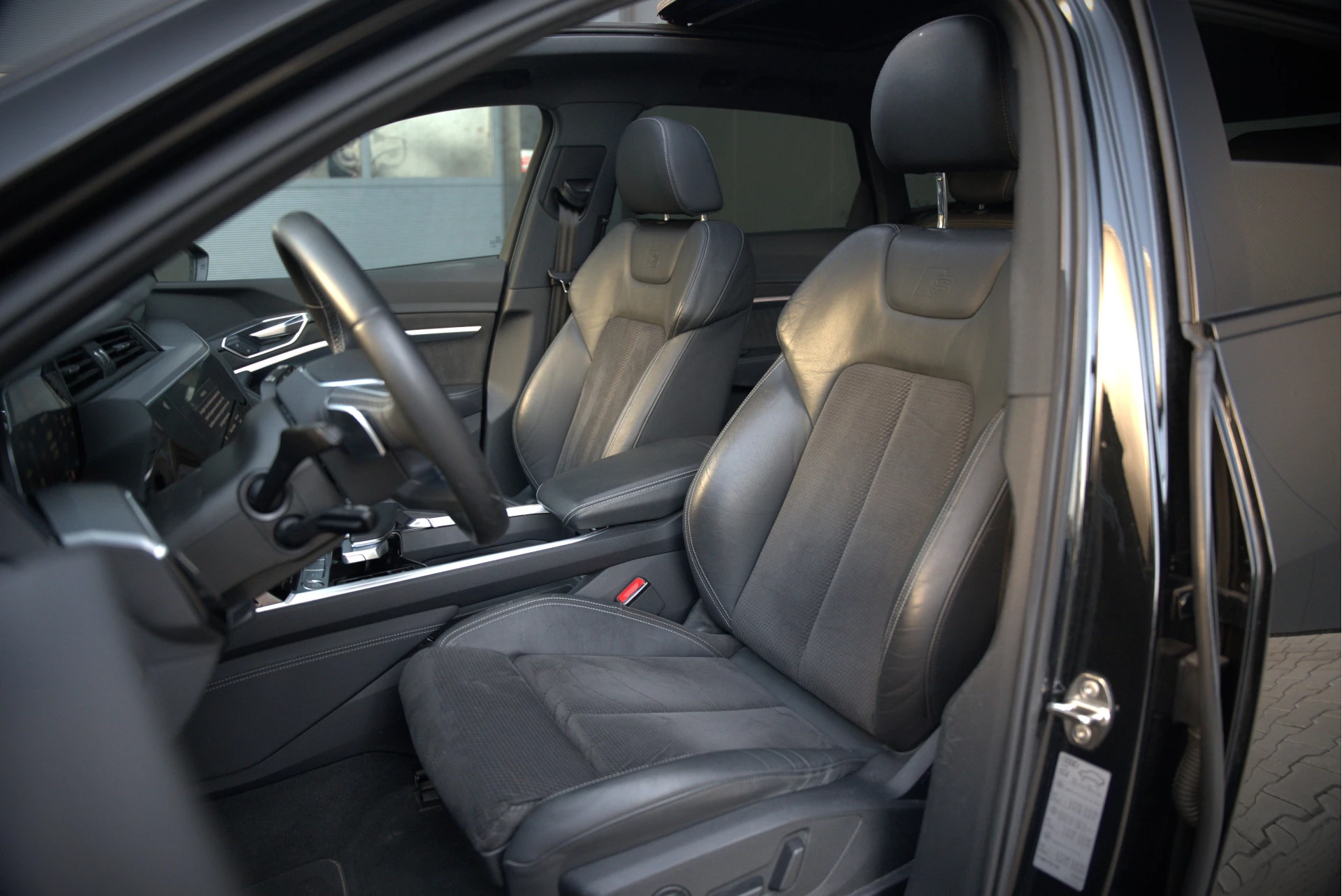 Hoofdafbeelding Audi e-tron