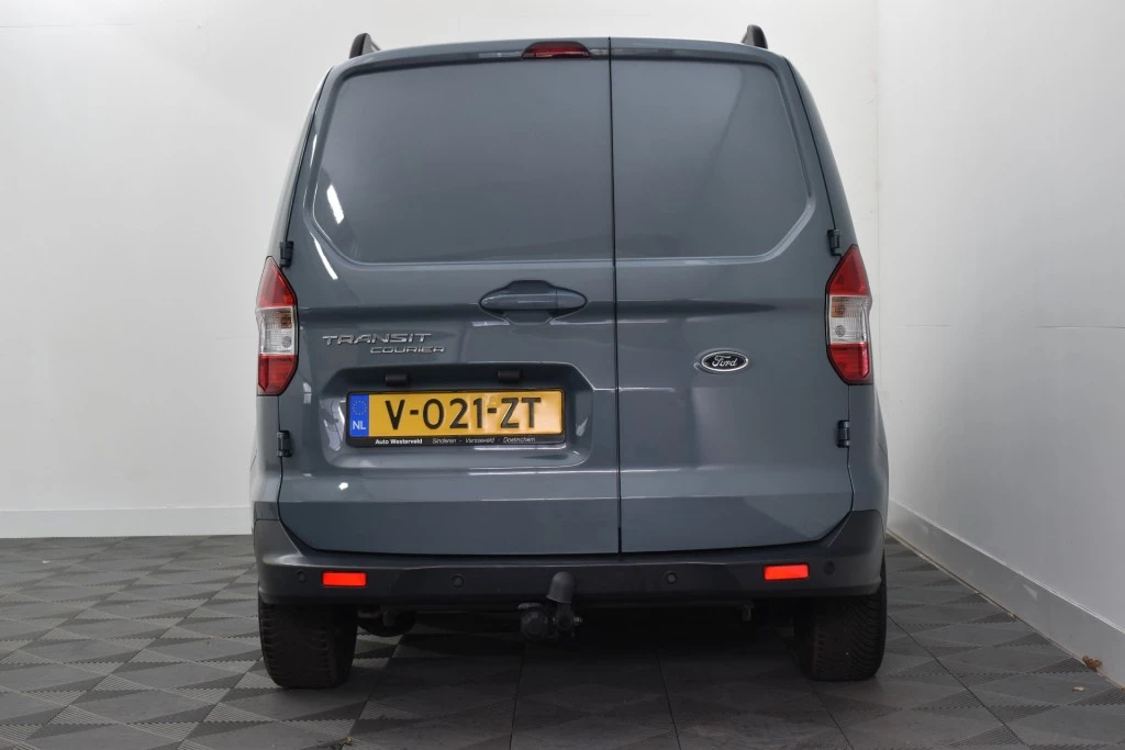 Hoofdafbeelding Ford Transit Courier
