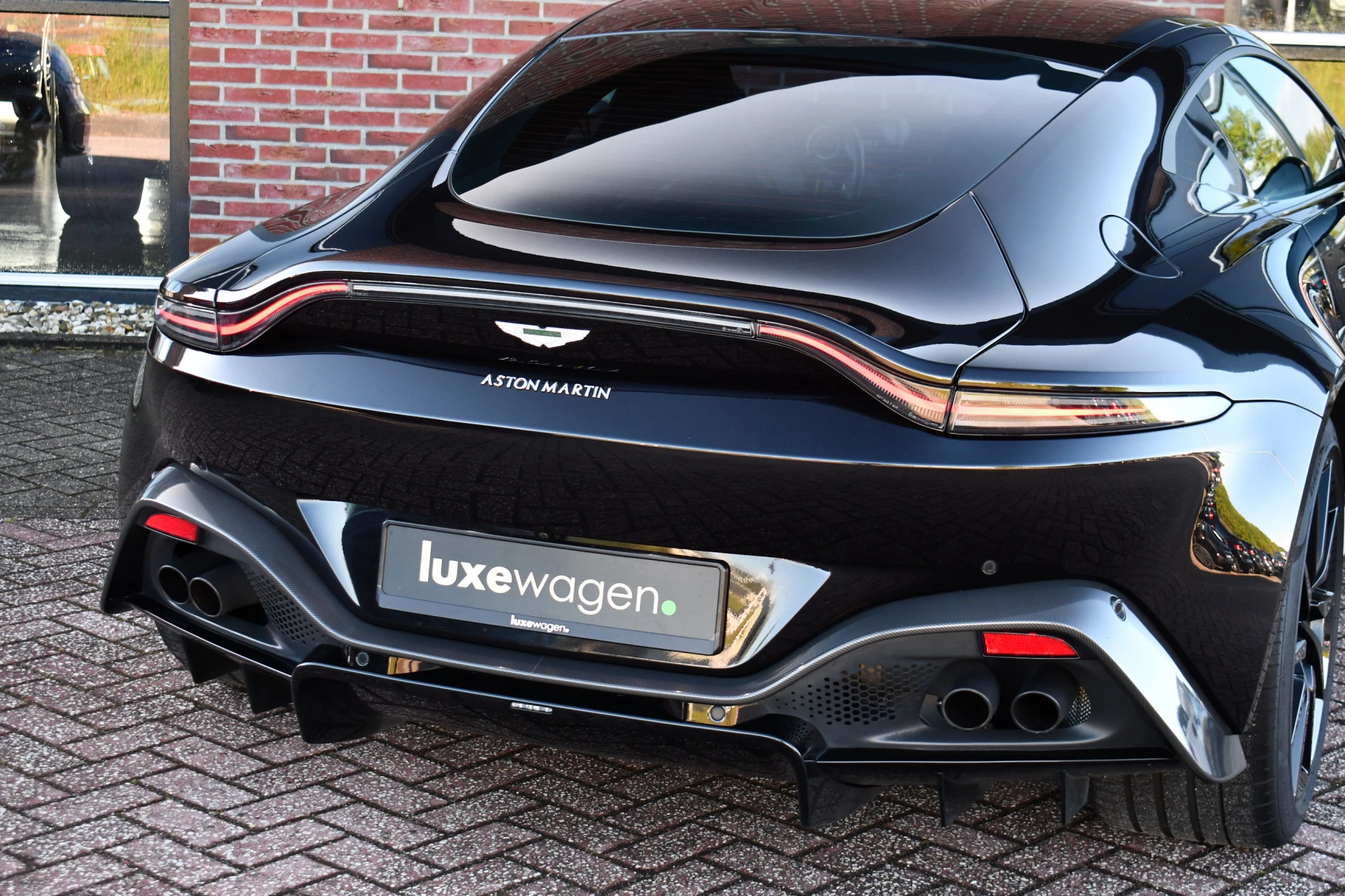 Hoofdafbeelding Aston Martin V8 Vantage