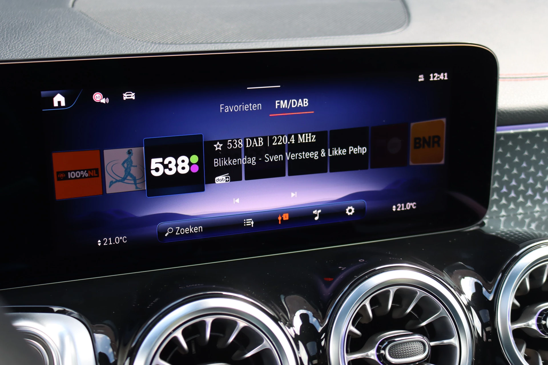 Hoofdafbeelding Mercedes-Benz EQB