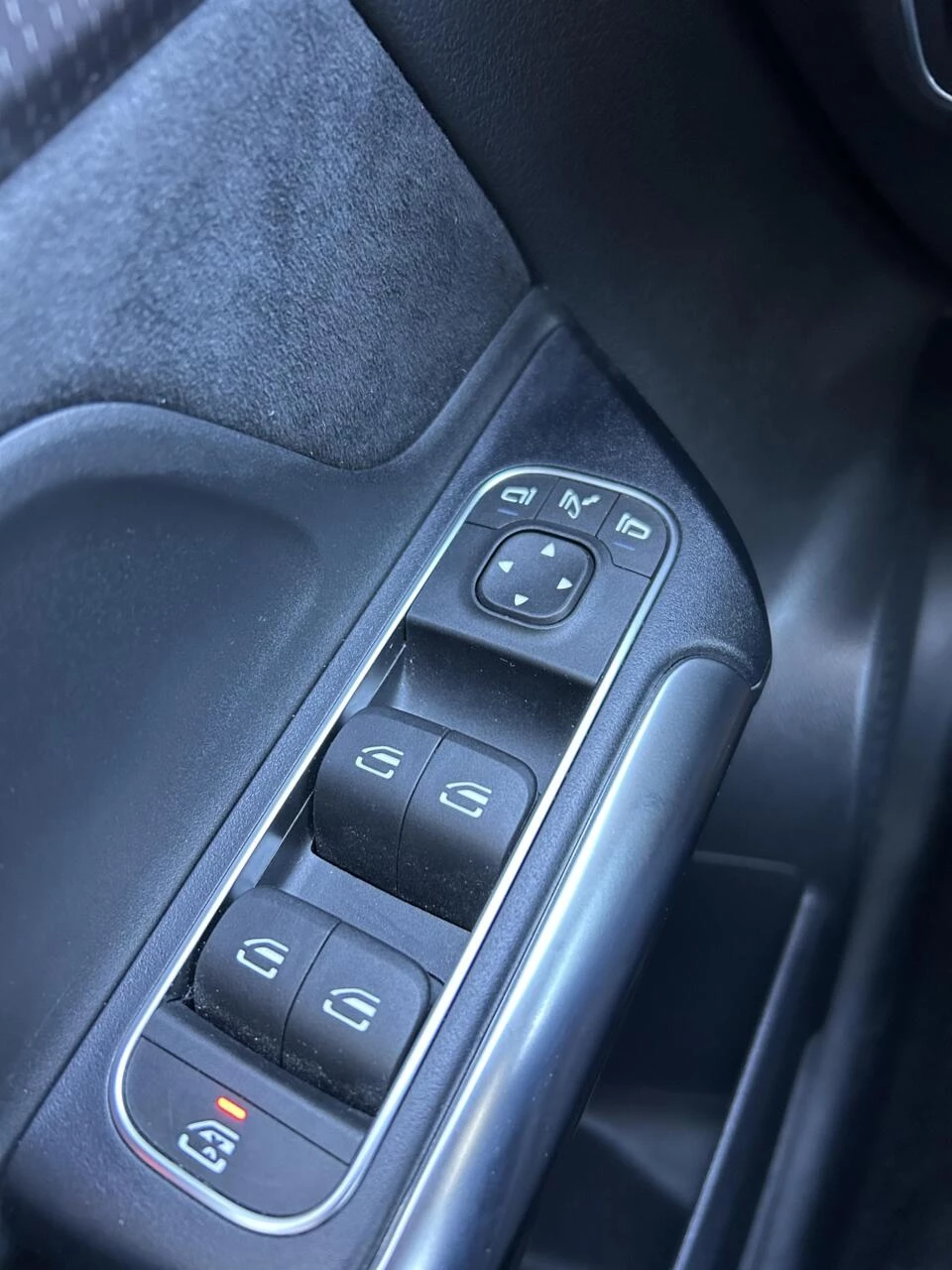 Hoofdafbeelding Mercedes-Benz EQA