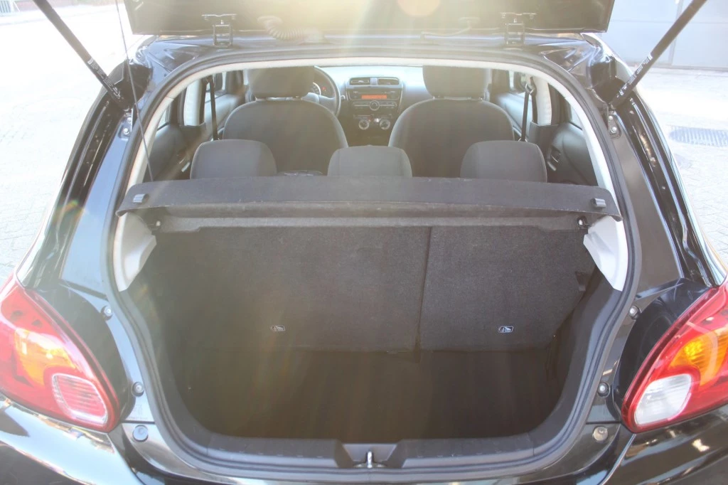 Hoofdafbeelding Mitsubishi Space Star