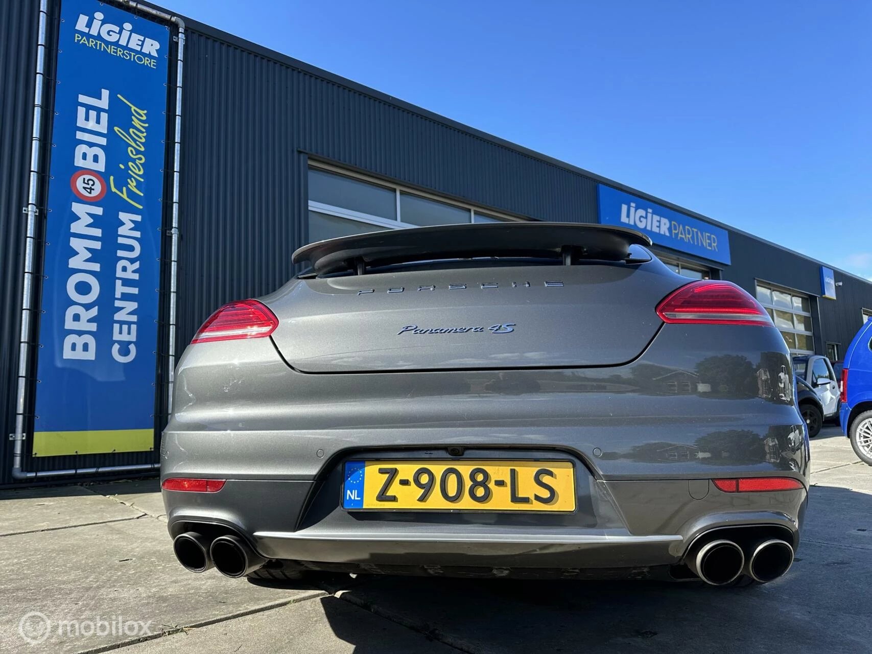 Hoofdafbeelding Porsche Panamera