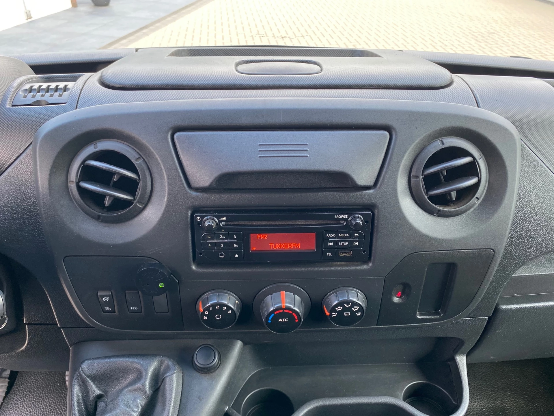 Hoofdafbeelding Nissan NV400