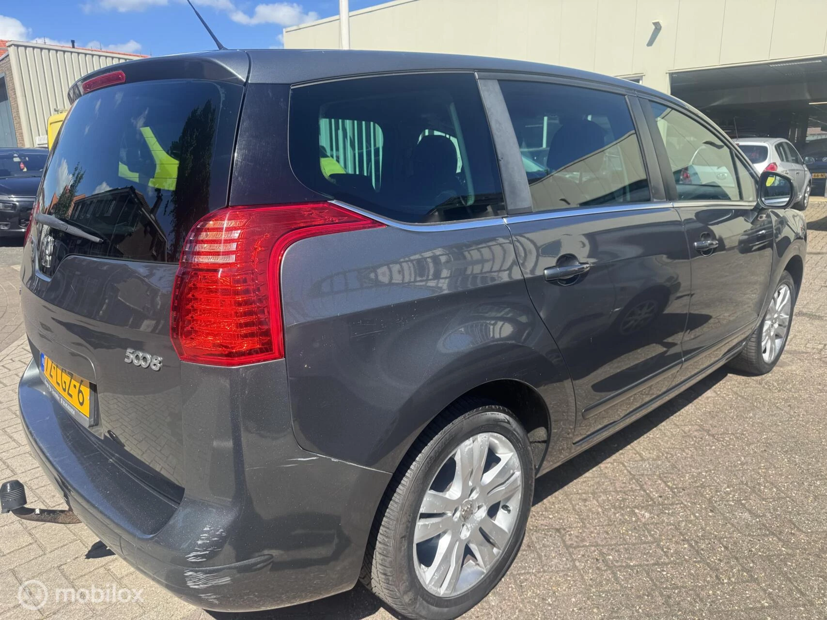 Hoofdafbeelding Peugeot 5008