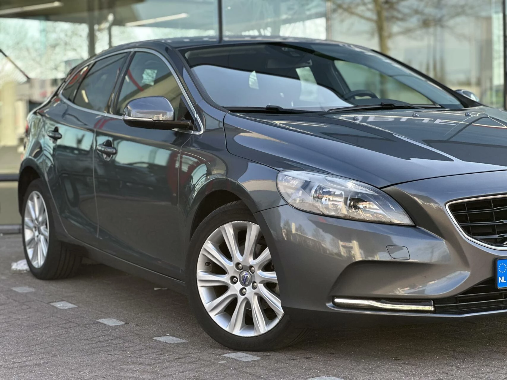 Hoofdafbeelding Volvo V40