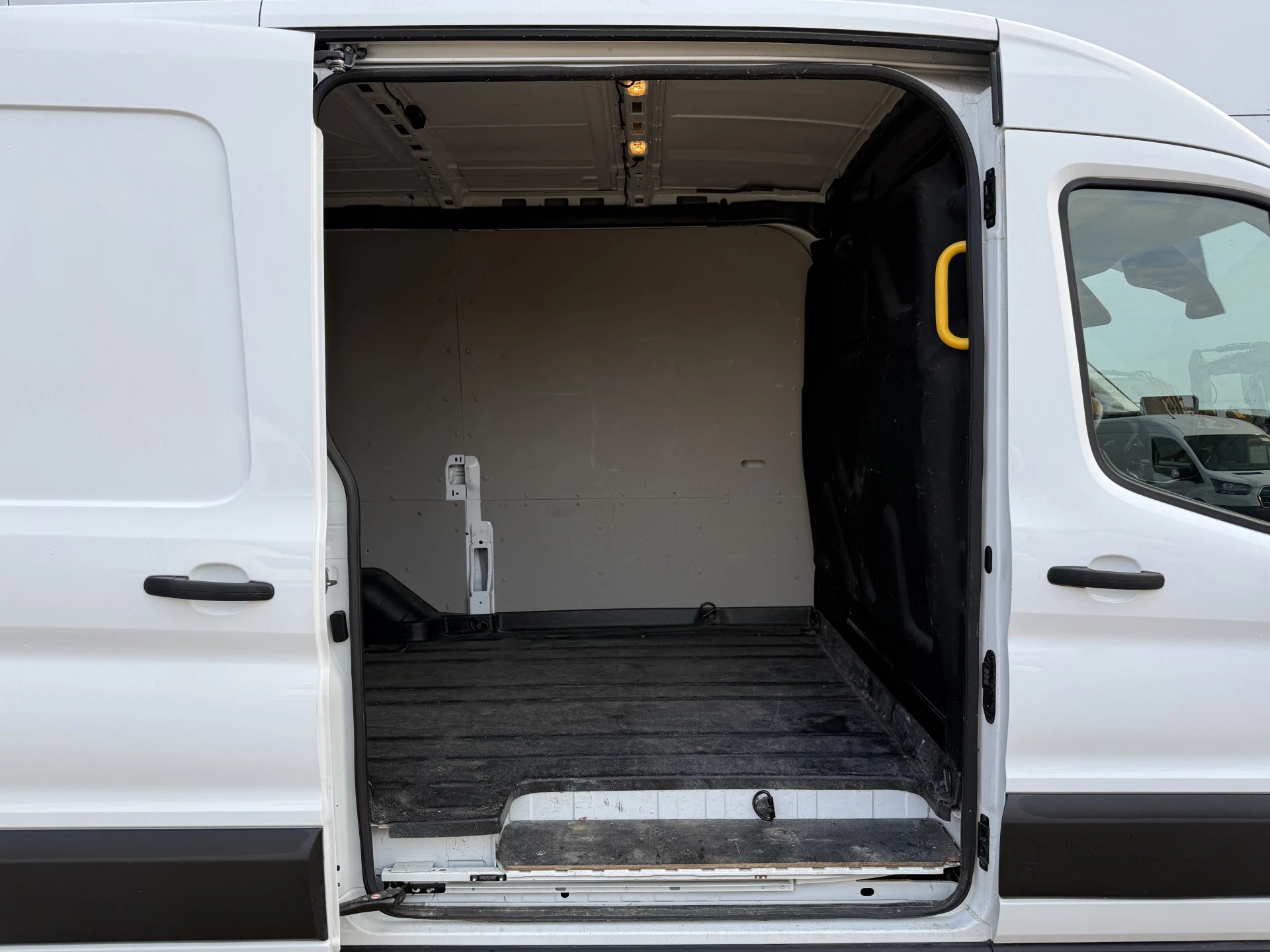 Hoofdafbeelding Ford E-Transit