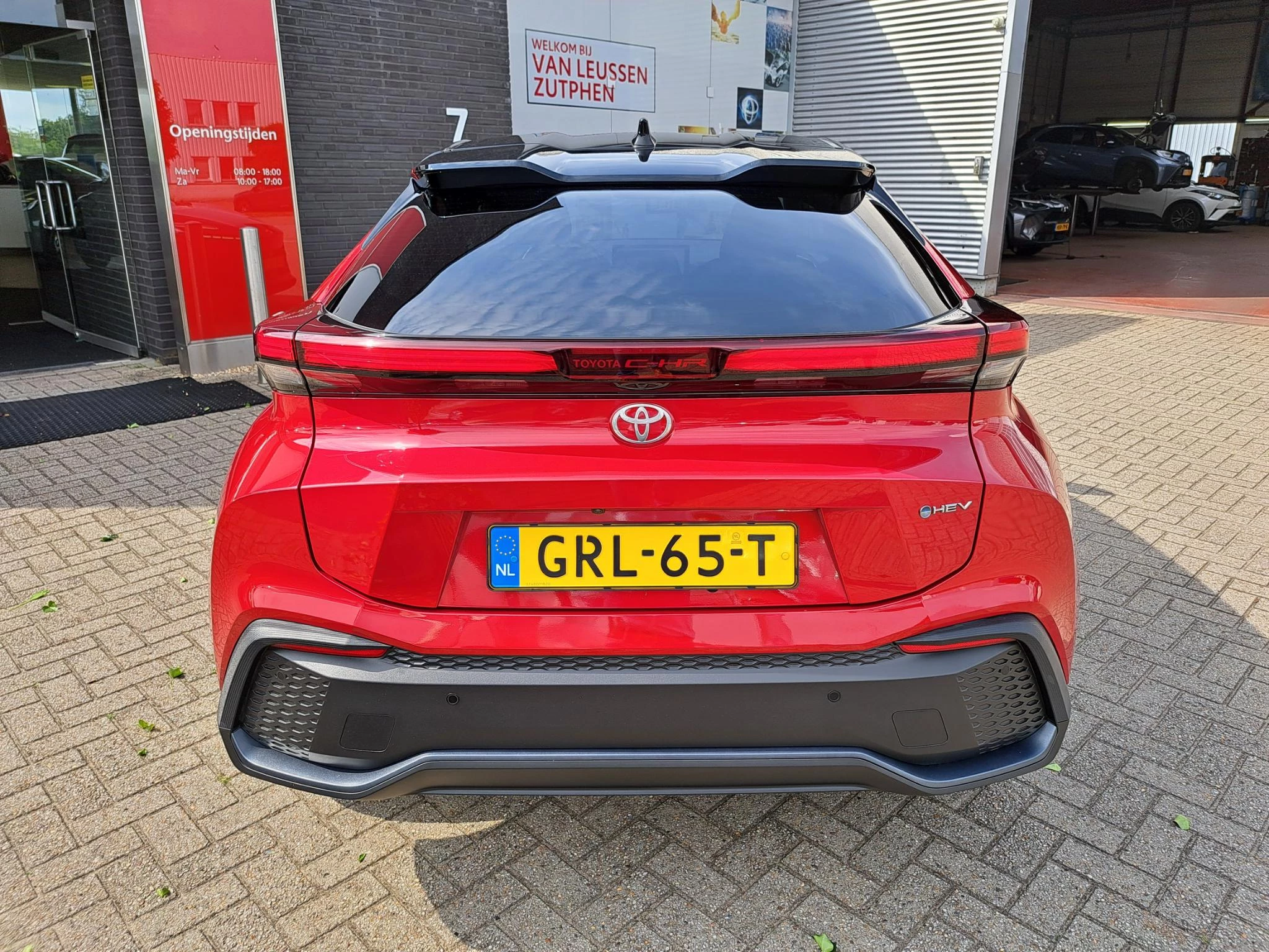 Hoofdafbeelding Toyota C-HR