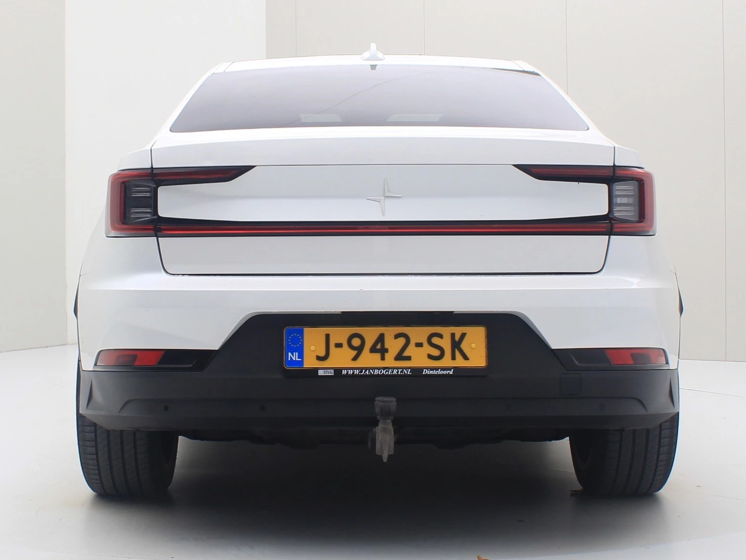 Hoofdafbeelding Polestar 2