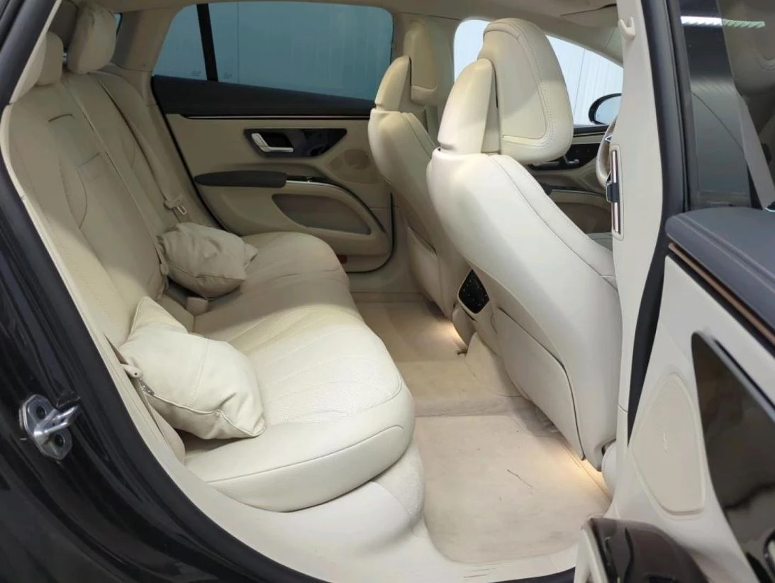 Hoofdafbeelding Mercedes-Benz EQS