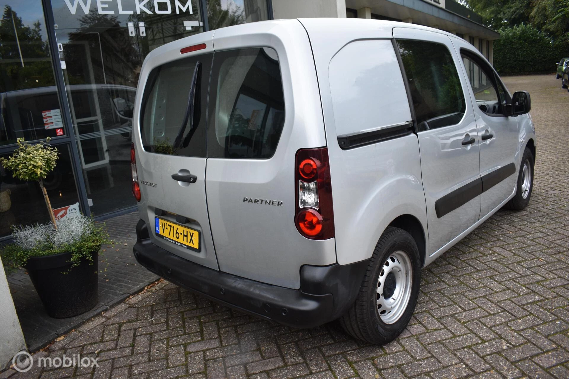 Hoofdafbeelding Peugeot Partner