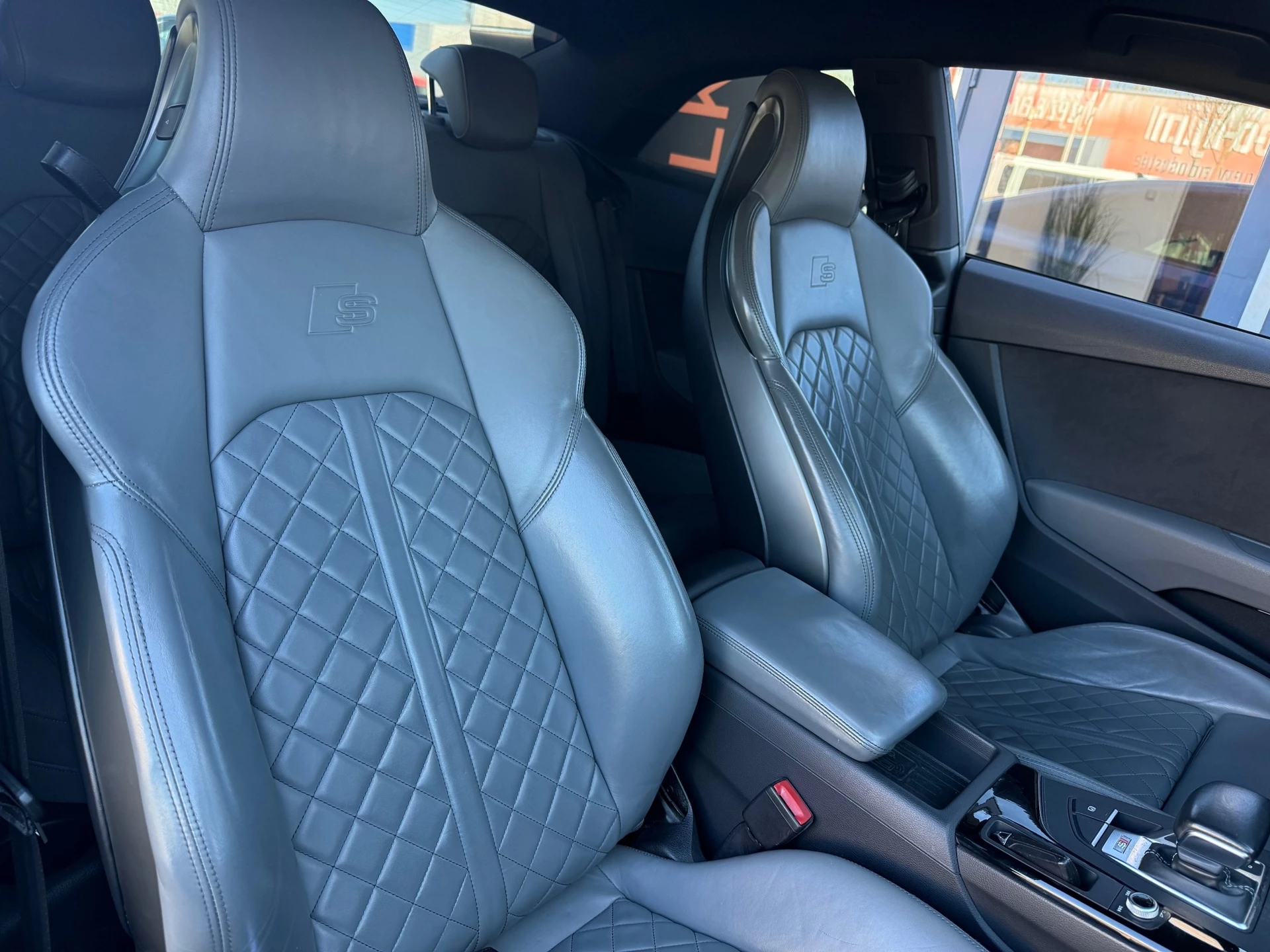 Hoofdafbeelding Audi S5