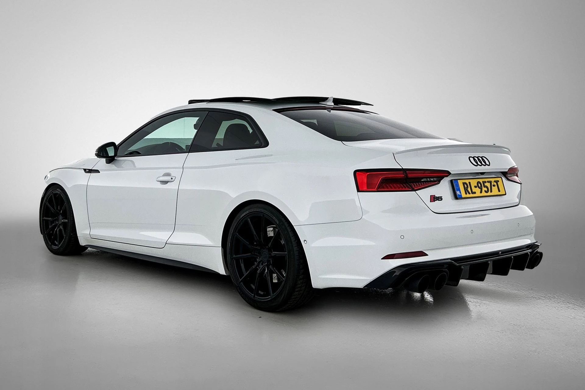 Hoofdafbeelding Audi S5