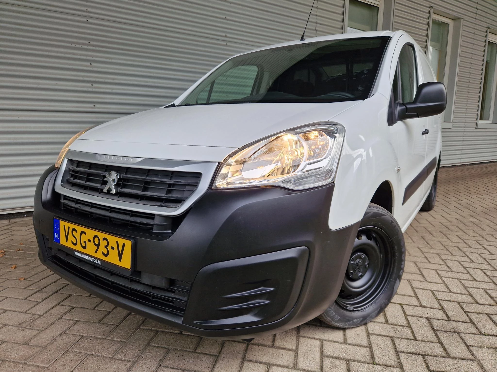 Hoofdafbeelding Peugeot Partner