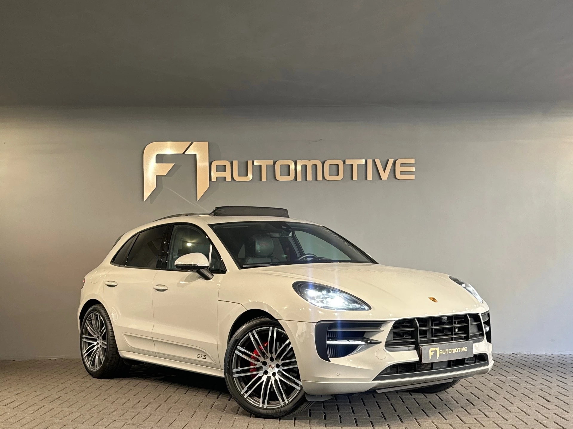 Hoofdafbeelding Porsche Macan