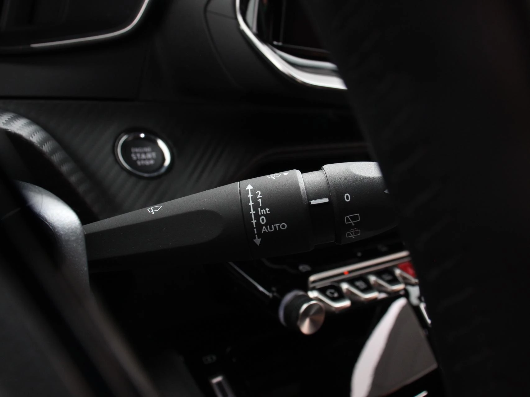 Hoofdafbeelding Peugeot e-2008