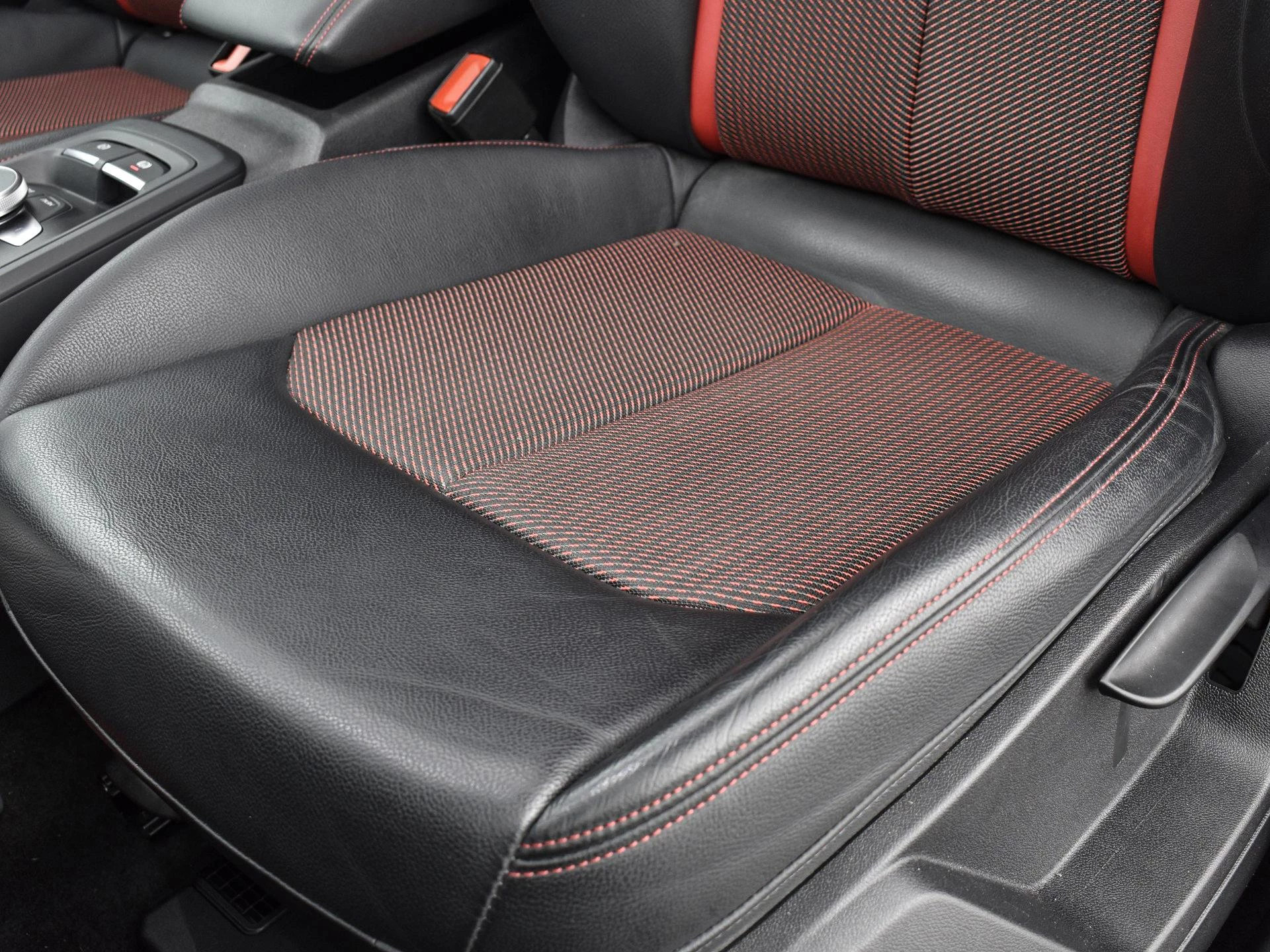 Hoofdafbeelding Audi SQ2