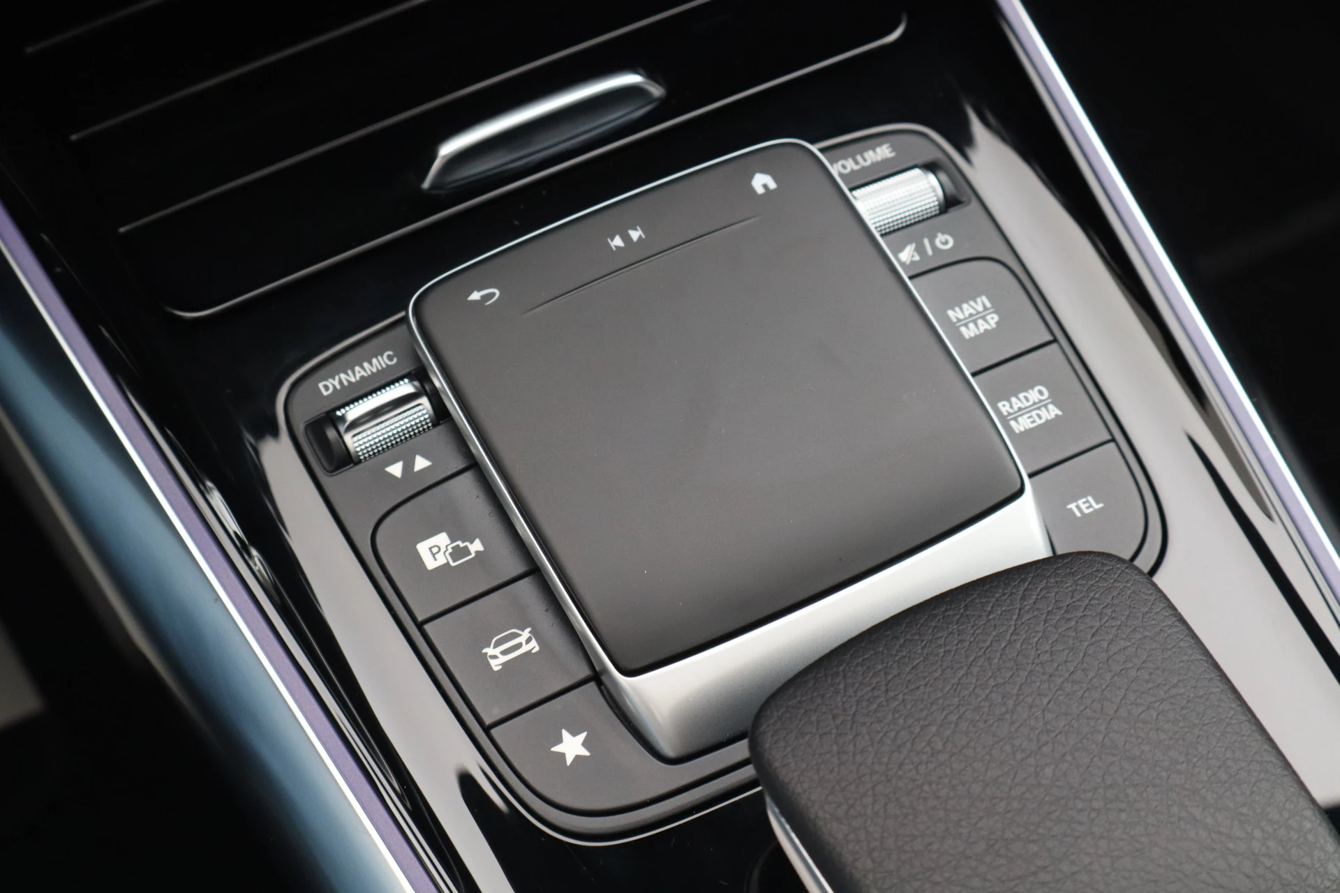 Hoofdafbeelding Mercedes-Benz EQA