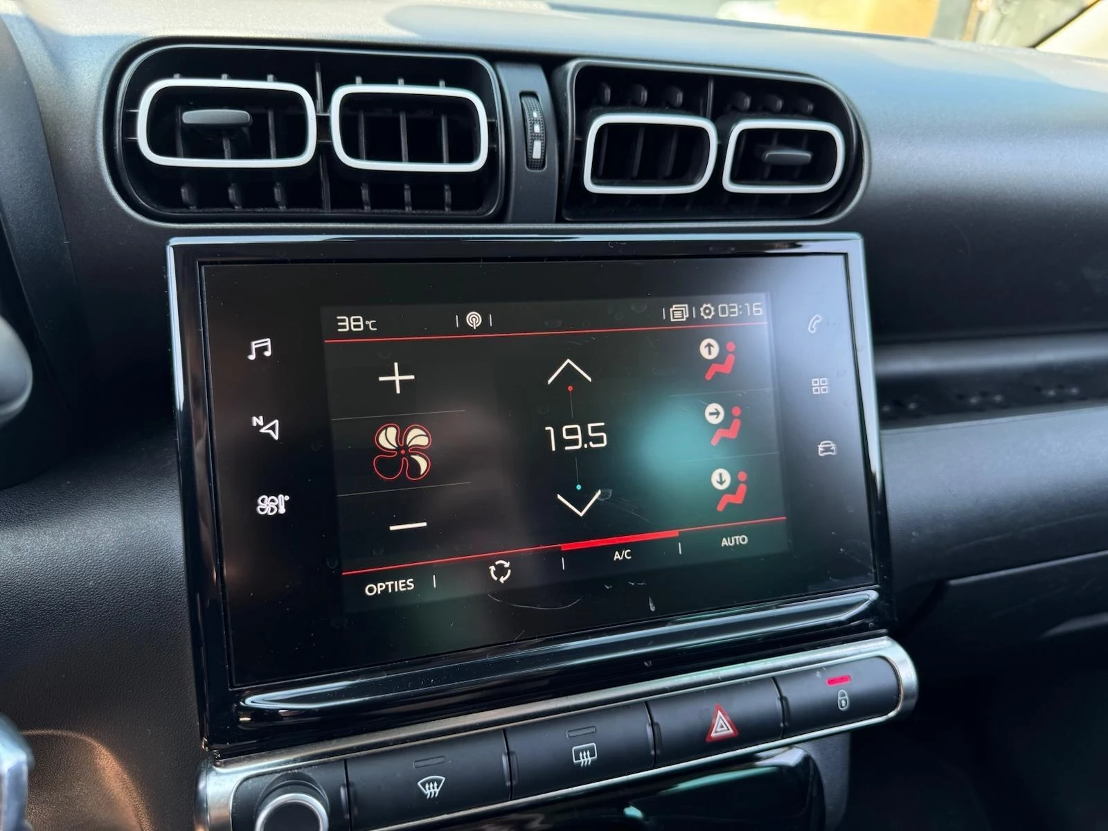 Hoofdafbeelding Citroën C3 Aircross