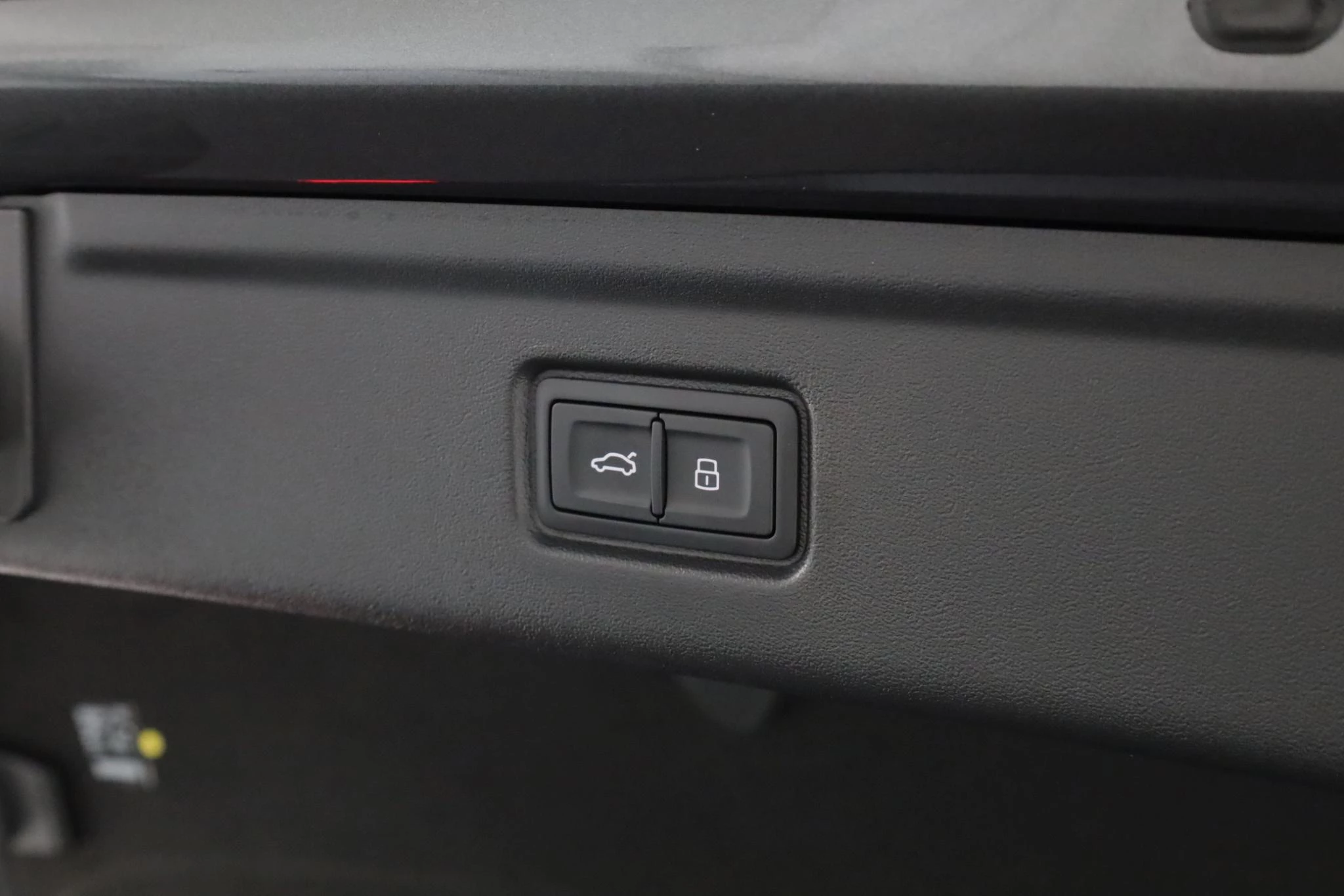Hoofdafbeelding Audi A6 Avant e-tron
