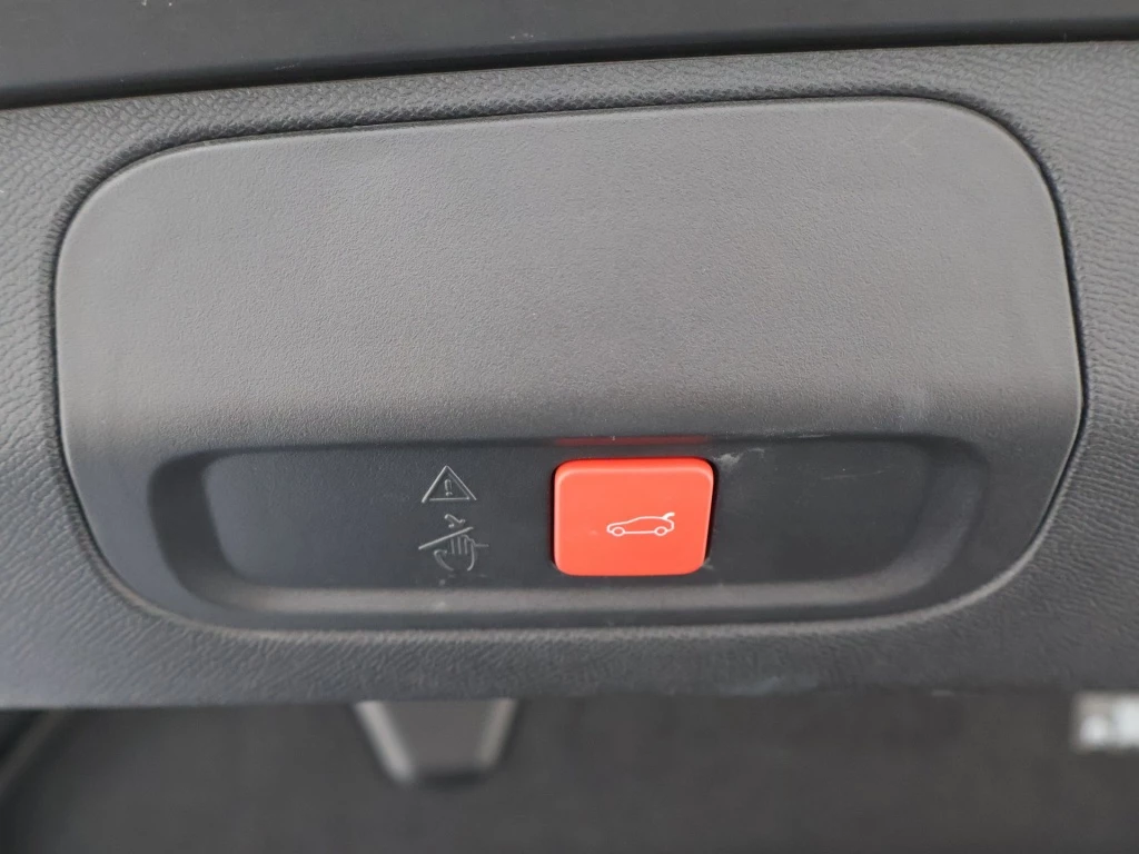 Hoofdafbeelding Peugeot 408