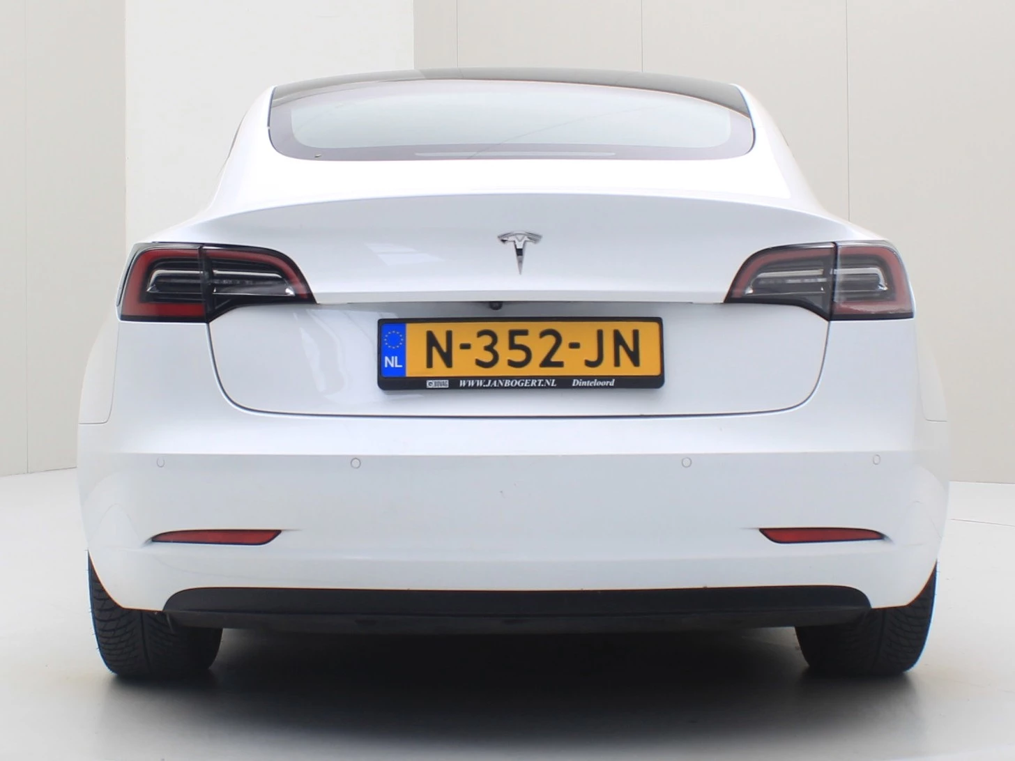 Hoofdafbeelding Tesla Model 3