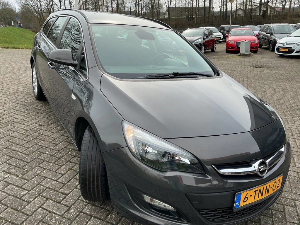 Hoofdafbeelding Opel Astra