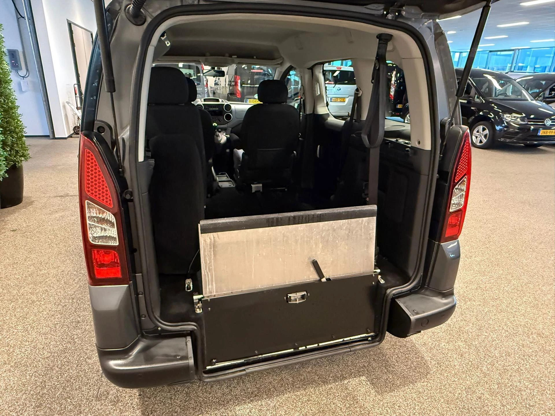 Hoofdafbeelding Peugeot Partner