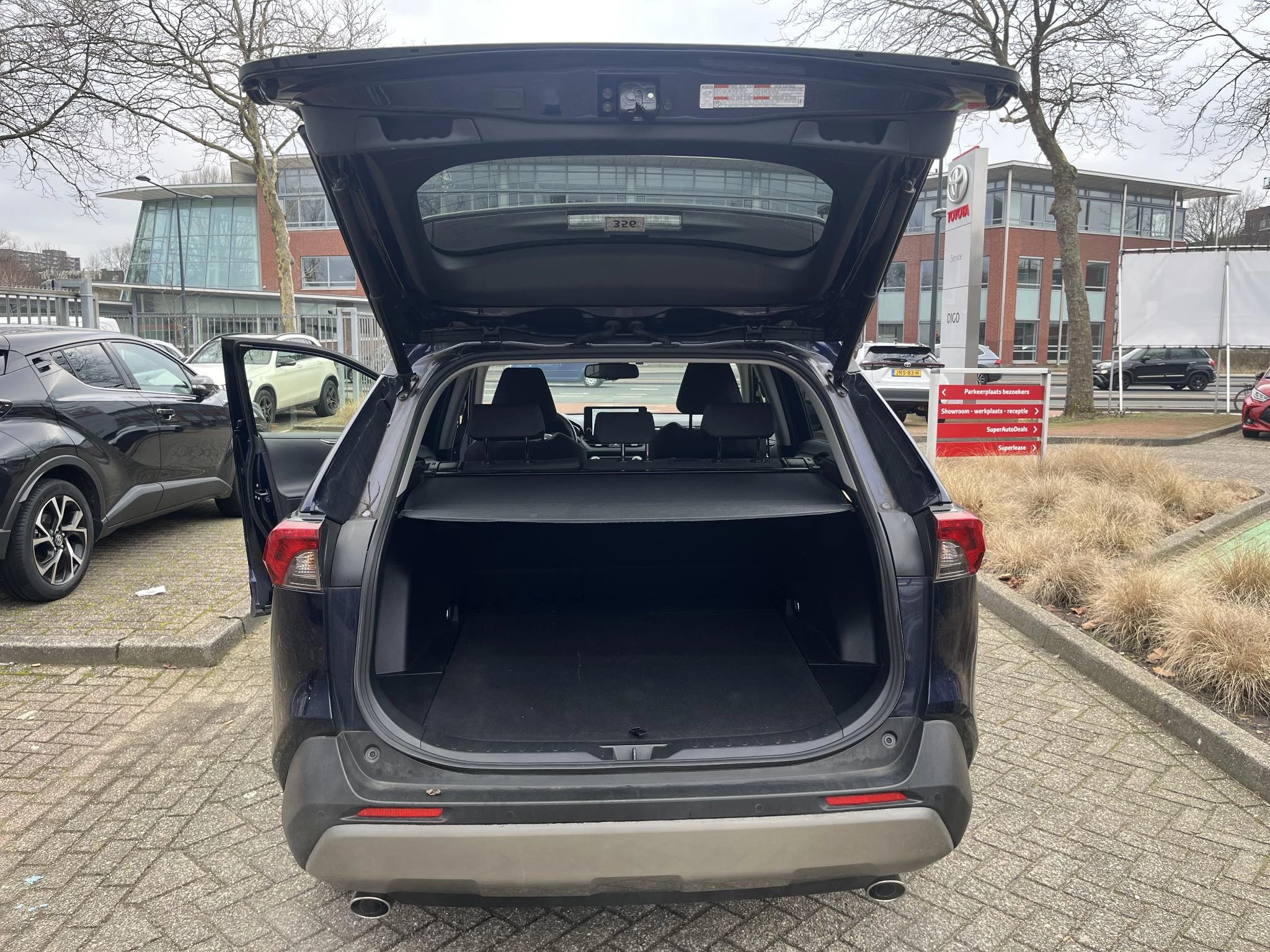 Hoofdafbeelding Toyota RAV4