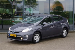 Hoofdafbeelding Toyota Prius Toyota Prius 1.8 Plug-in Aspiration PHEV, Cruise Control, Stoelverwarming, Trekhaak, Camera, Bluetooth