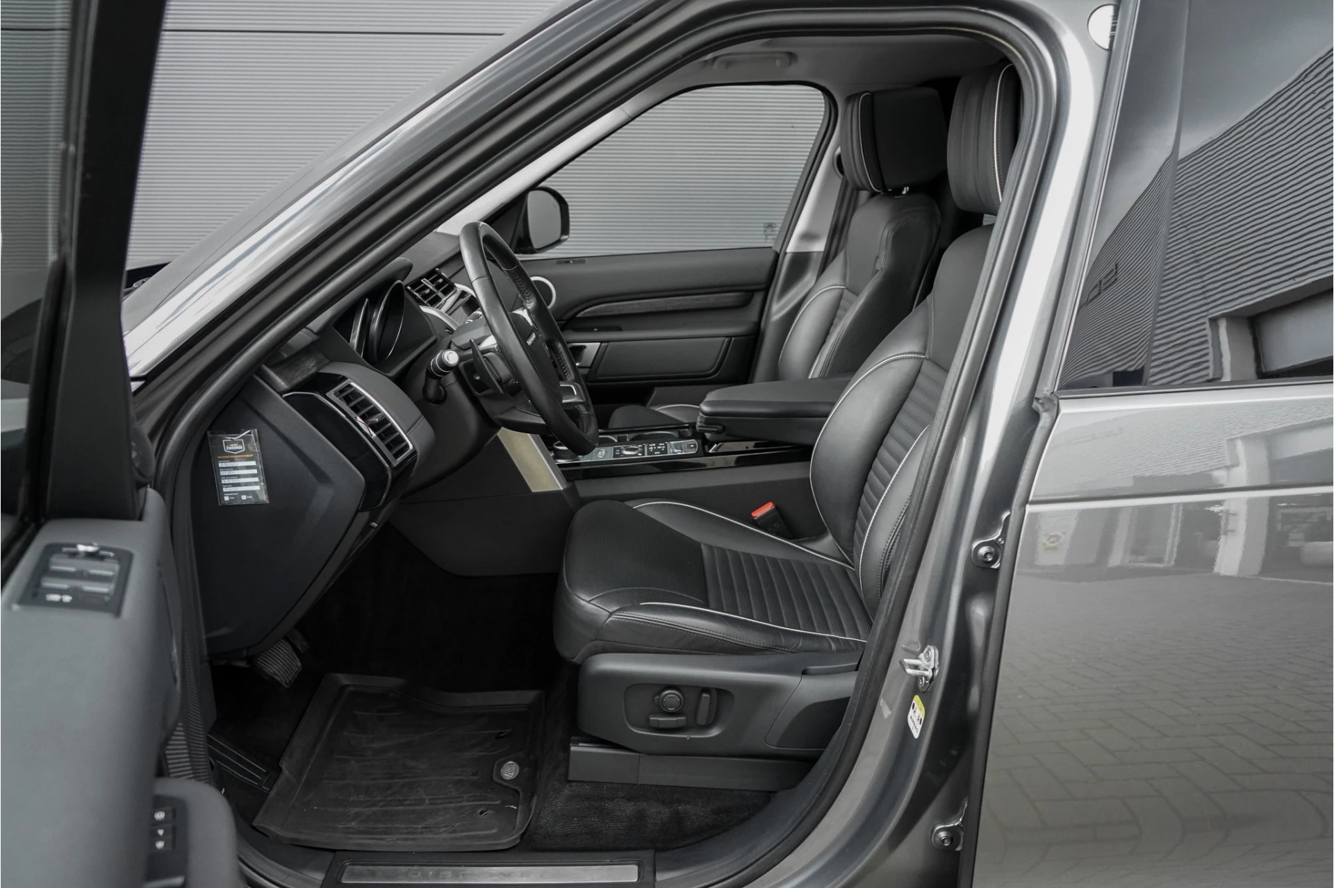 Hoofdafbeelding Land Rover Discovery