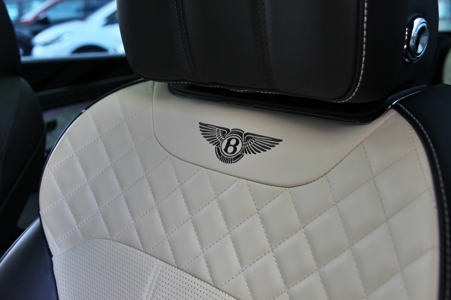 Hoofdafbeelding Bentley Bentayga