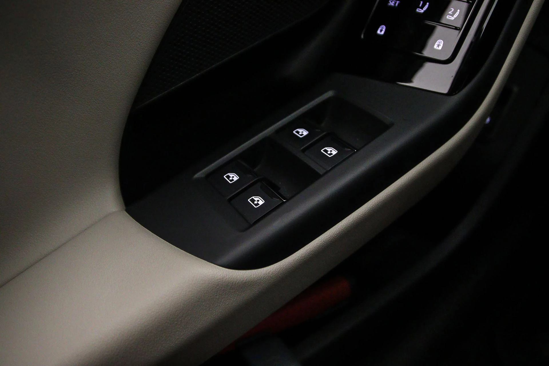 Hoofdafbeelding Audi A6 Avant e-tron