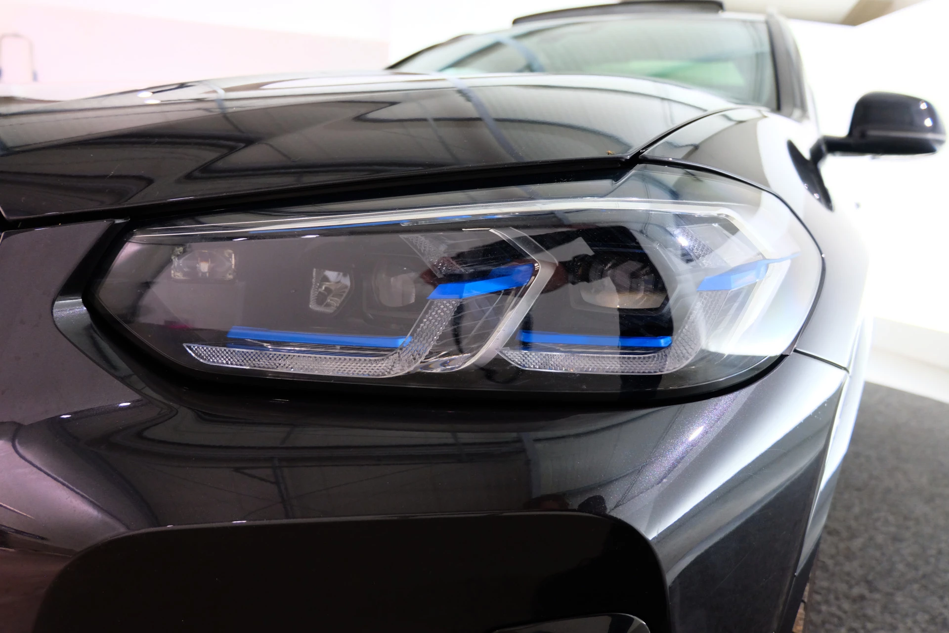 Hoofdafbeelding BMW iX3