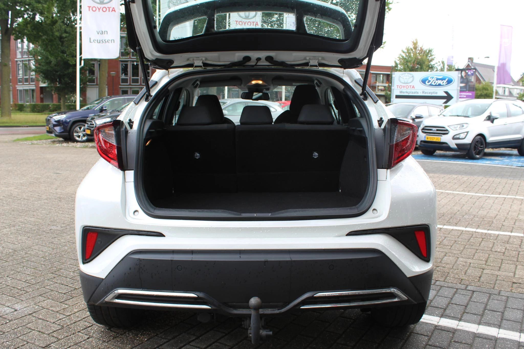 Hoofdafbeelding Toyota C-HR