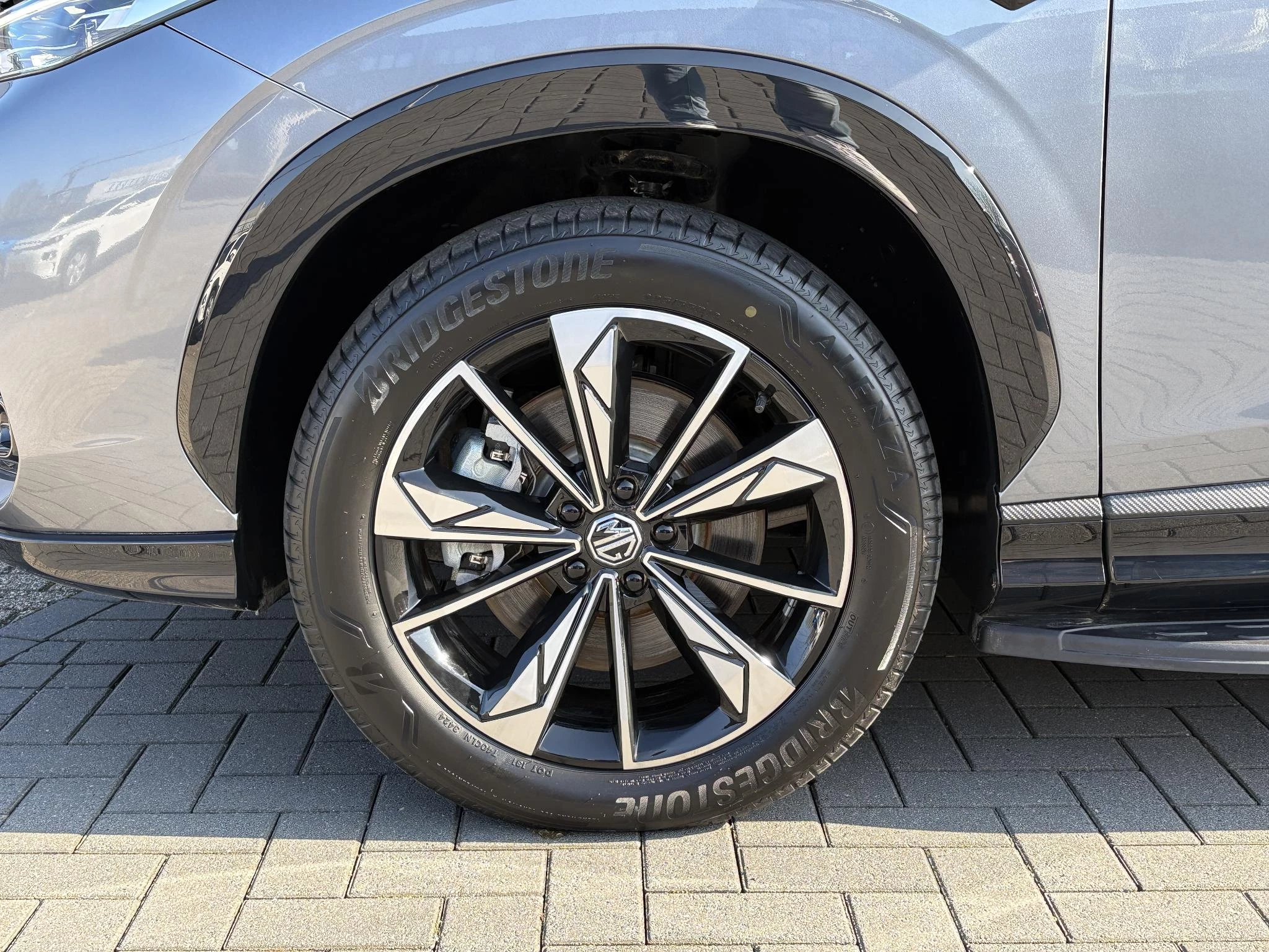 Hoofdafbeelding MG HS