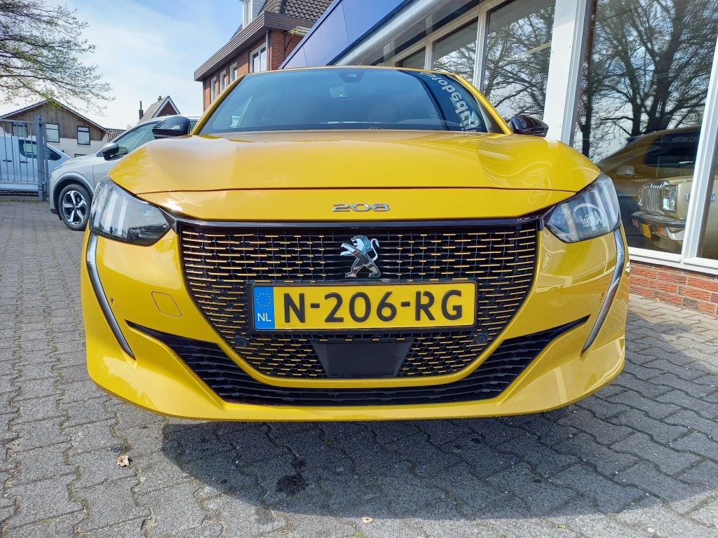 Hoofdafbeelding Peugeot e-208