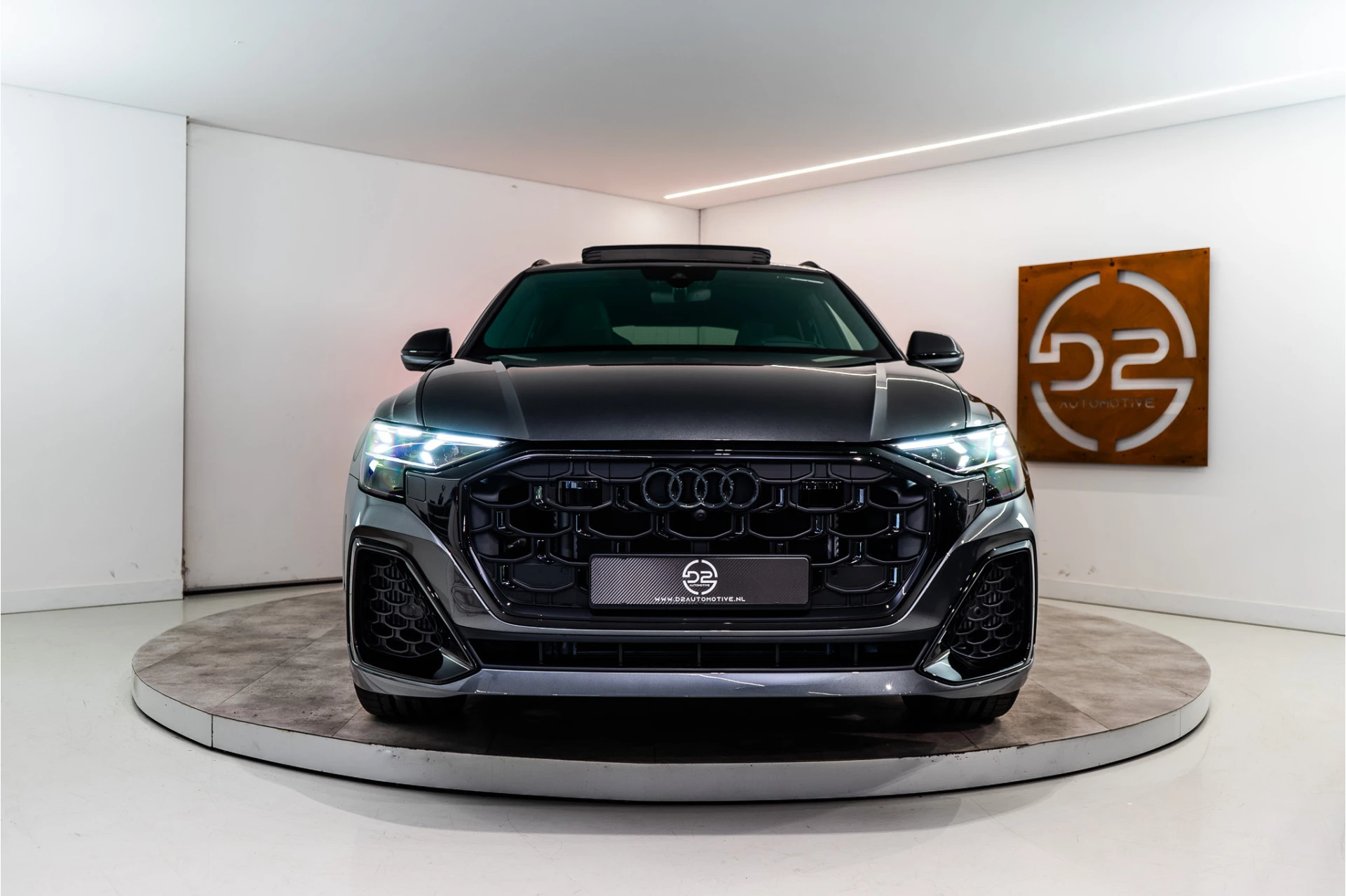 Hoofdafbeelding Audi Q8