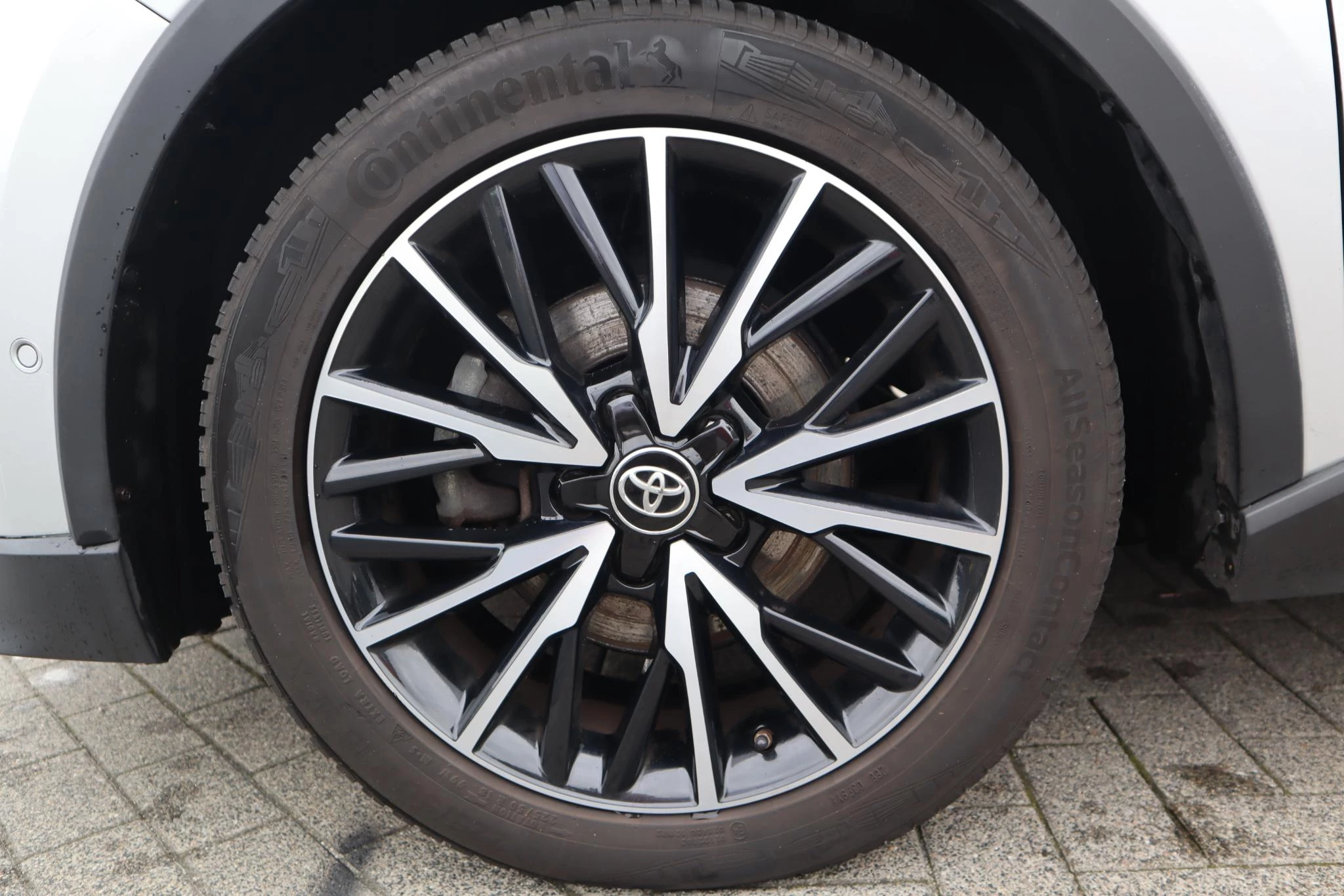 Hoofdafbeelding Toyota C-HR