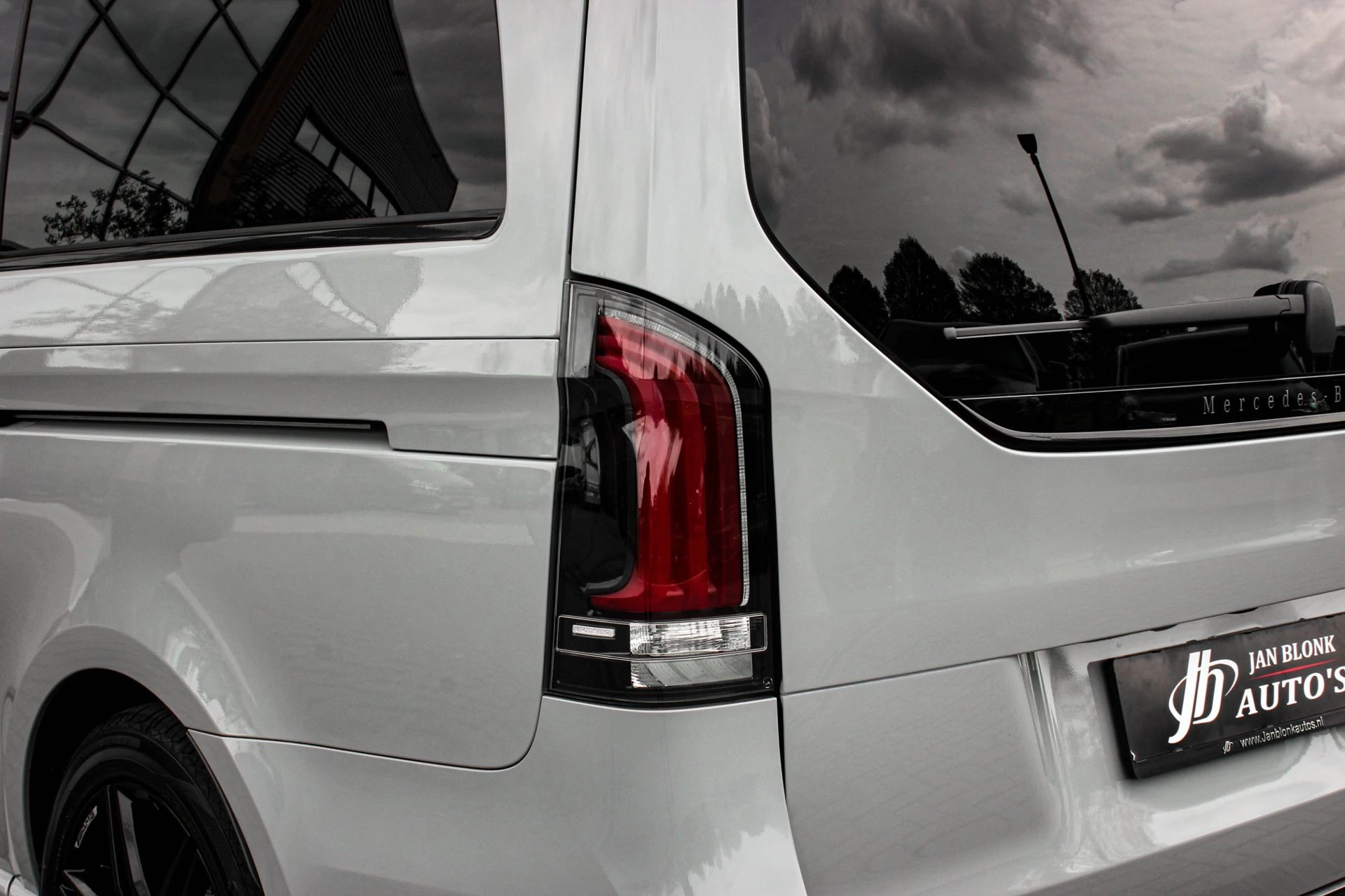 Hoofdafbeelding Mercedes-Benz EQV