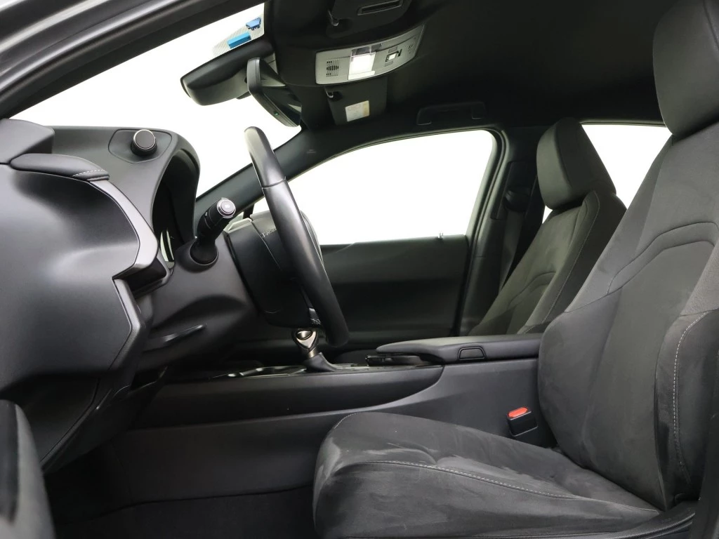 Hoofdafbeelding Lexus UX