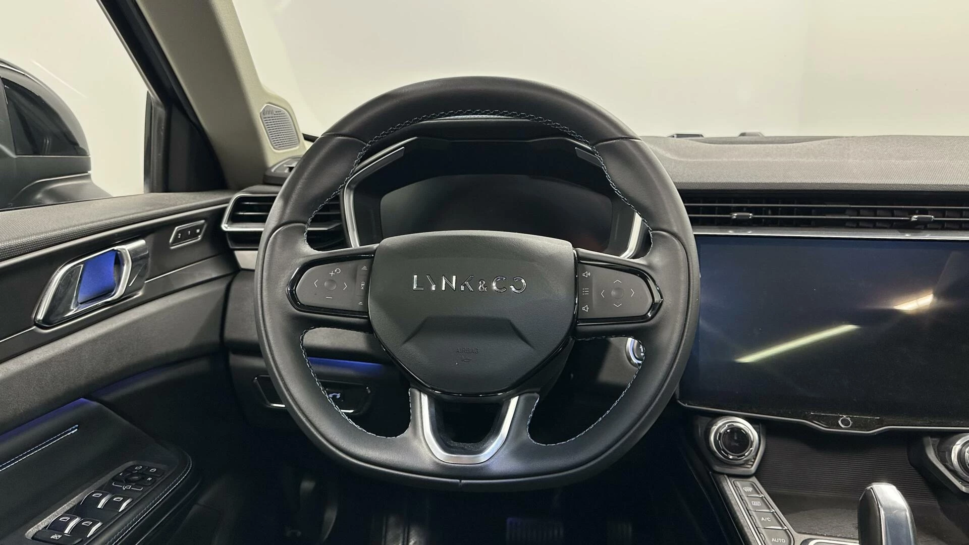 Hoofdafbeelding Lynk & Co 01