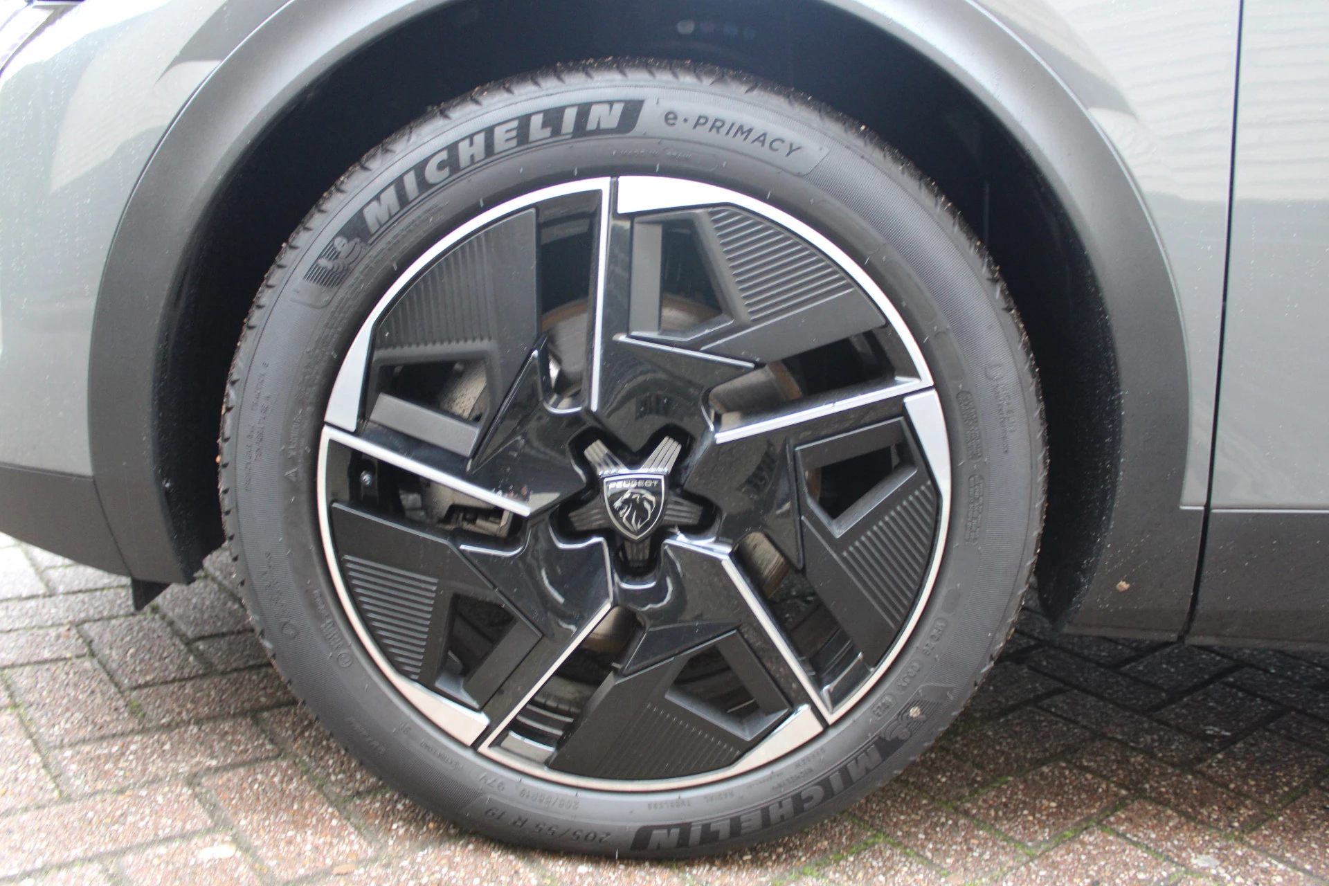 Hoofdafbeelding Peugeot 408