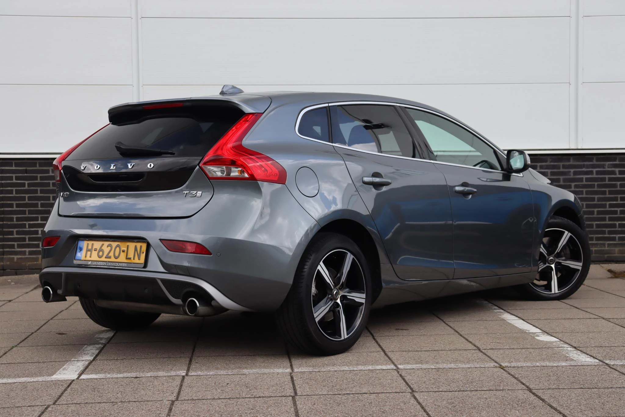 Hoofdafbeelding Volvo V40