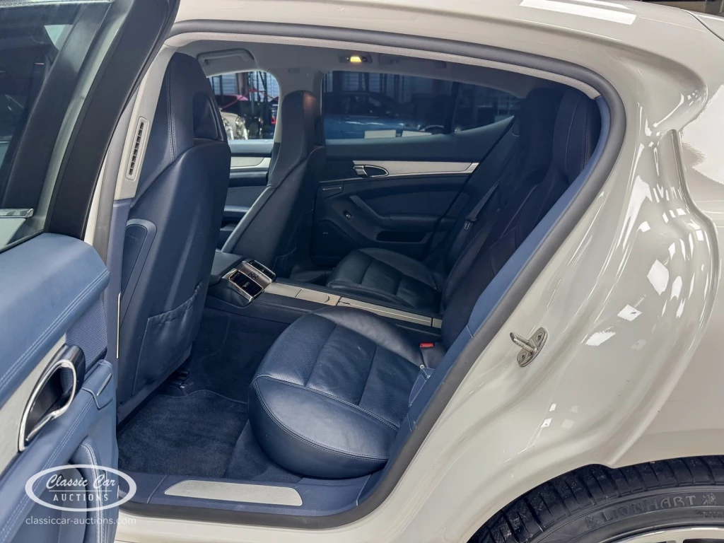 Hoofdafbeelding Porsche Panamera