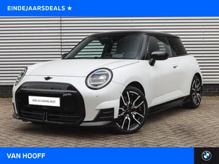 MINI 3-deurs Hatchback Cooper E / John Cooper Works / Pakket M / 18 inch JCW Lap Spoke 2-tone