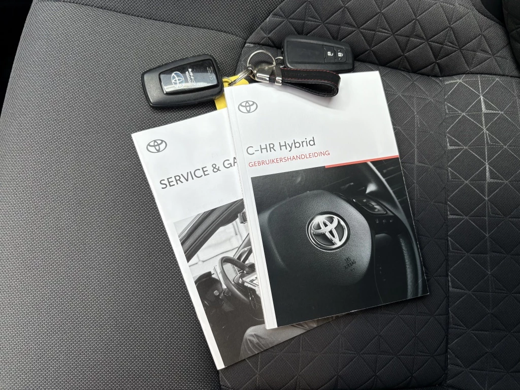 Hoofdafbeelding Toyota C-HR